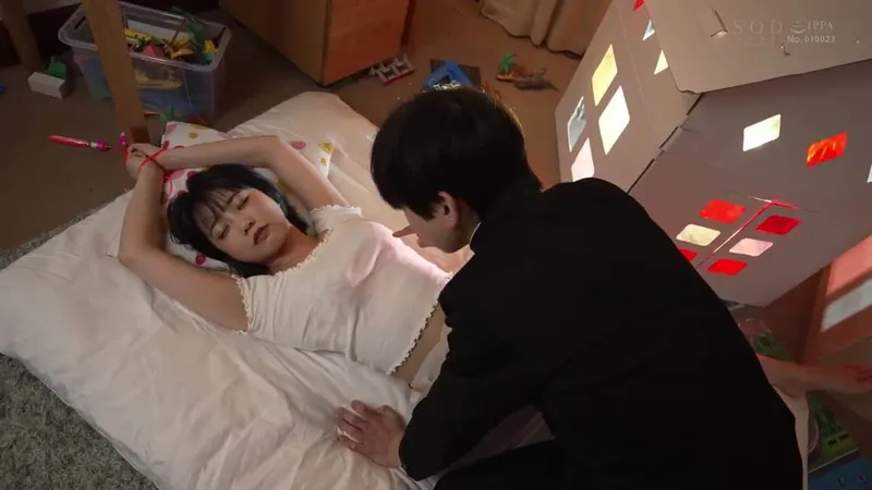 Trả thù anh trai thường xuyên bắt nạt bằng cách chịch người yêu anh ấy